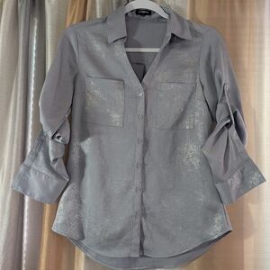 🎉 2 for $20 🎉 Express Metallic Gray Women's Button-Down Shirt
